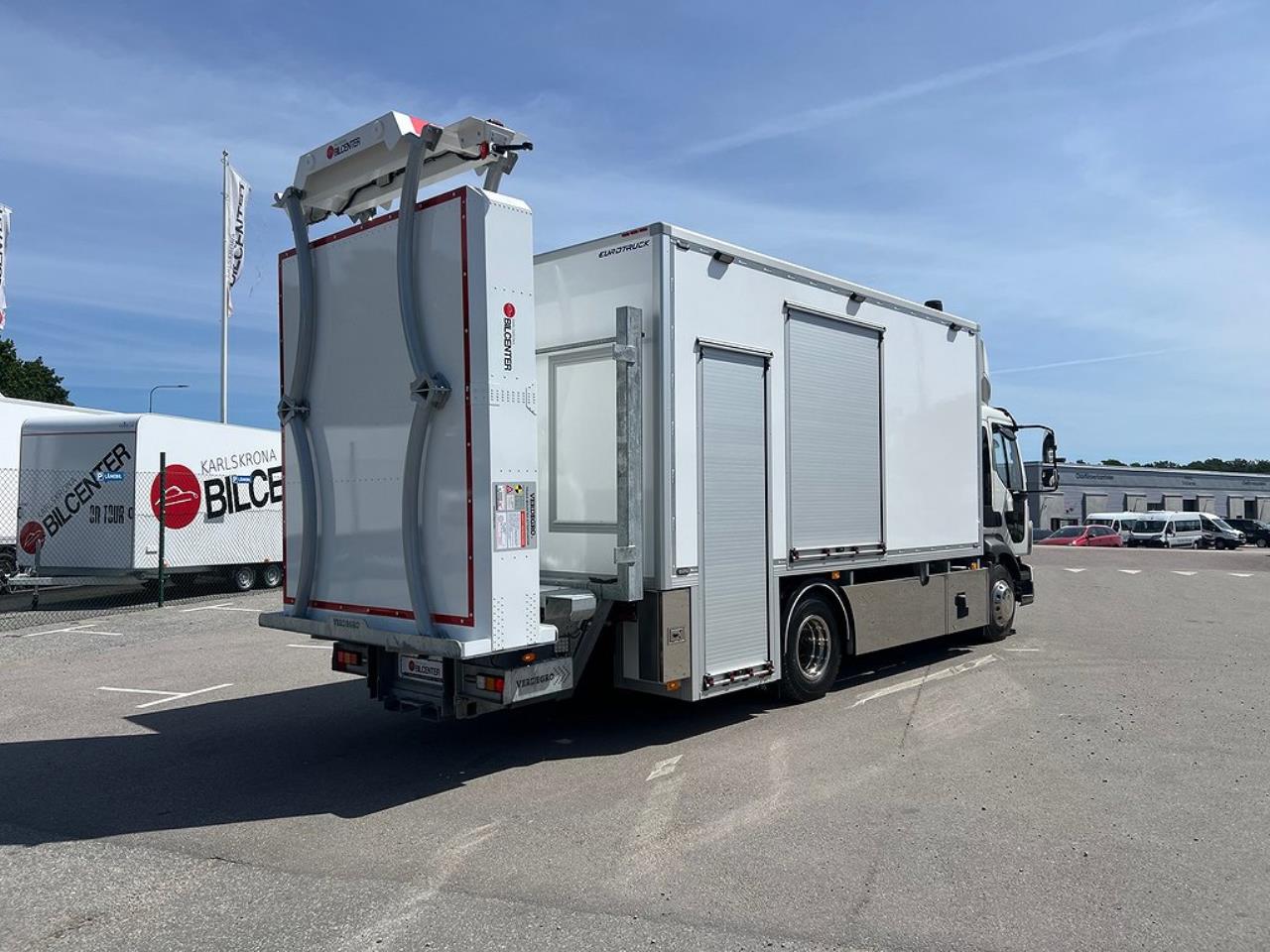 Volvo FL250 4x2 TMA Bil med Toalett & MaxiSign Online 2024 - Övrigt