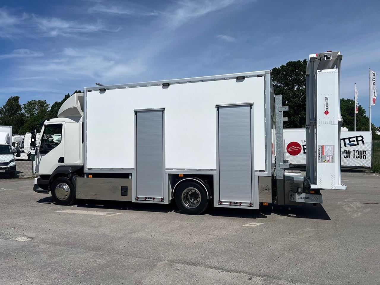 Volvo FL250 4x2 TMA Bil med Toalett & MaxiSign Online 2024 - Övrigt