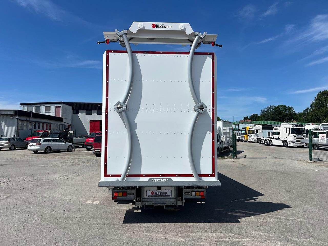 Volvo FL250 4x2 TMA Bil med Toalett & MaxiSign Online 2024 - Övrigt