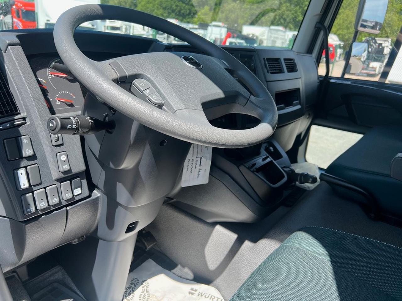 Volvo FL250 4x2 TMA Bil med Toalett & MaxiSign Online 2024 - Övrigt