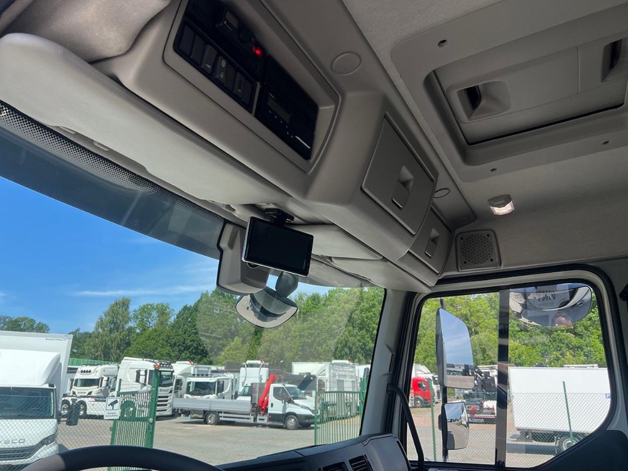 Volvo FL250 4x2 TMA Bil med Toalett & MaxiSign Online 2024 - Övrigt