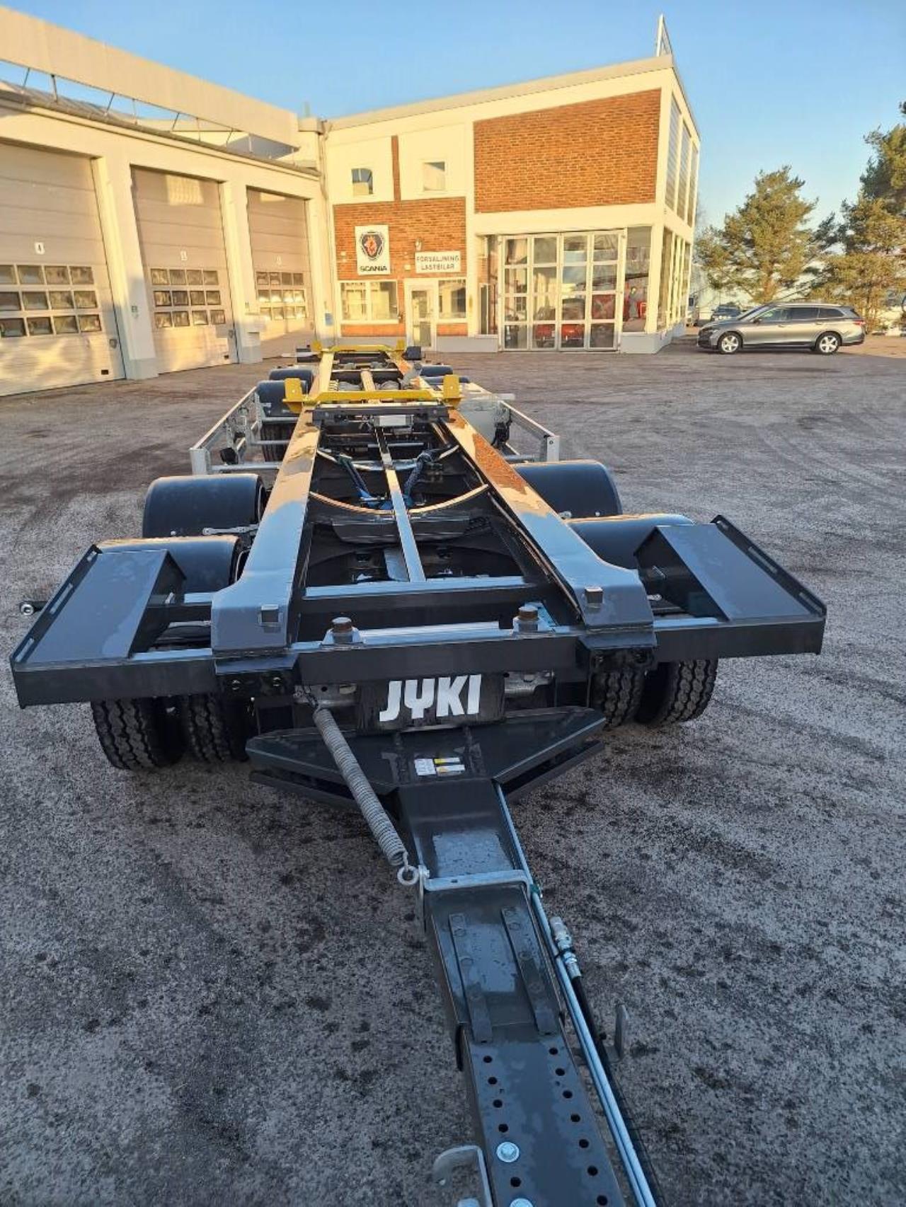 Jyki 4-Axlig Skjutkolvsvagn / Lastväxlarvagn 2025 - Lastväxlare
