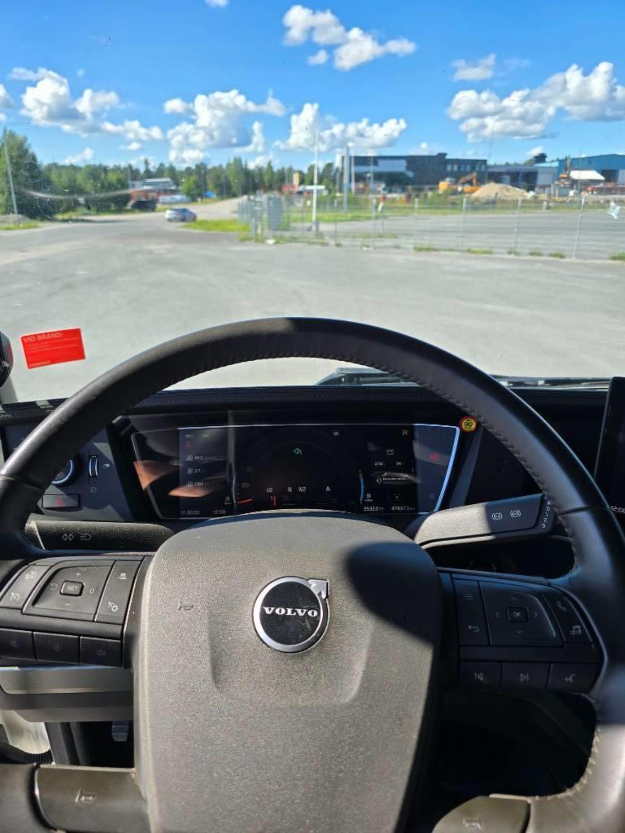 Volvo FH16 780 6x4 Aero timmer ekipage 2024 - Timmer