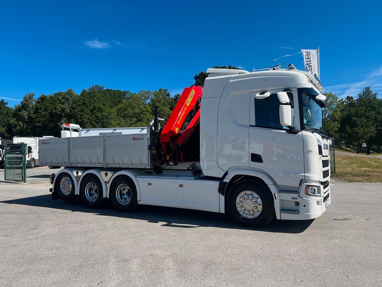 Scania R500 Tridem 26T Hiab Lastväxlare & Kranflak Palfinger 2025 - Kran