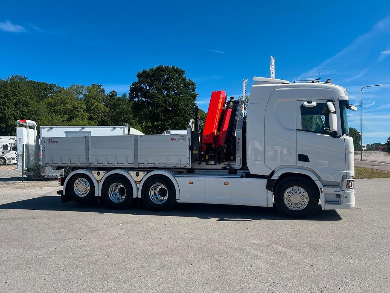Scania R500 Tridem 26T Hiab Lastväxlare & Kranflak Palfinger 2025 - Kran