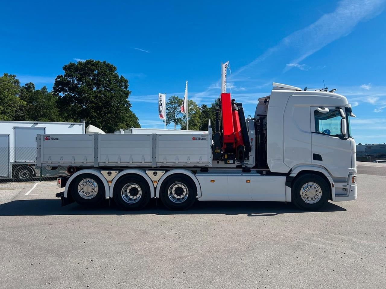 Scania R500 Tridem 26T Hiab Lastväxlare & Kranflak Palfinger 2025 - Kran