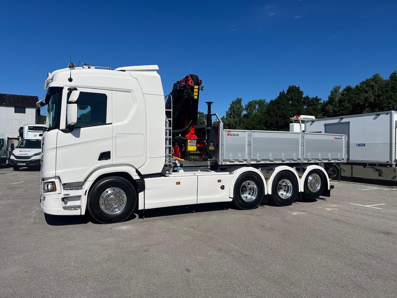 Scania R500 Tridem 26T Hiab Lastväxlare & Kranflak Palfinger 2025 - Kran