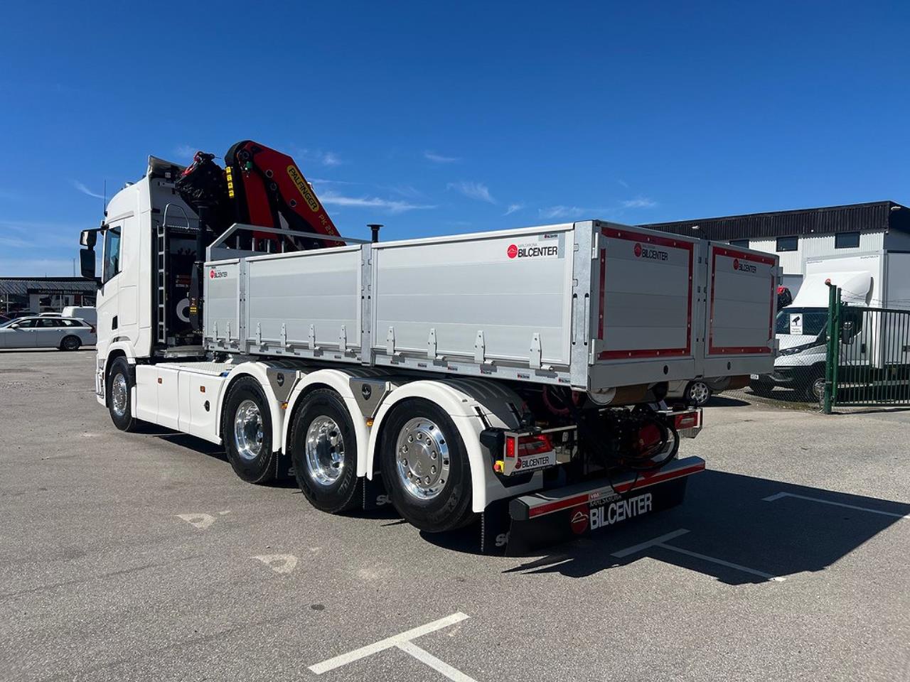 Scania R500 Tridem 26T Hiab Lastväxlare & Kranflak Palfinger 2025 - Kran