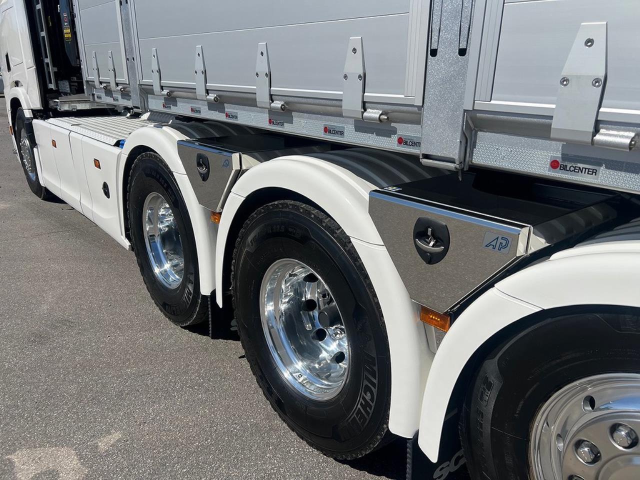 Scania R500 Tridem 26T Hiab Lastväxlare & Kranflak Palfinger 2025 - Kran