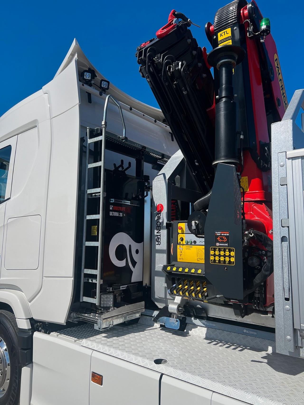 Scania R500 Tridem 26T Hiab Lastväxlare & Kranflak Palfinger 2025 - Kran