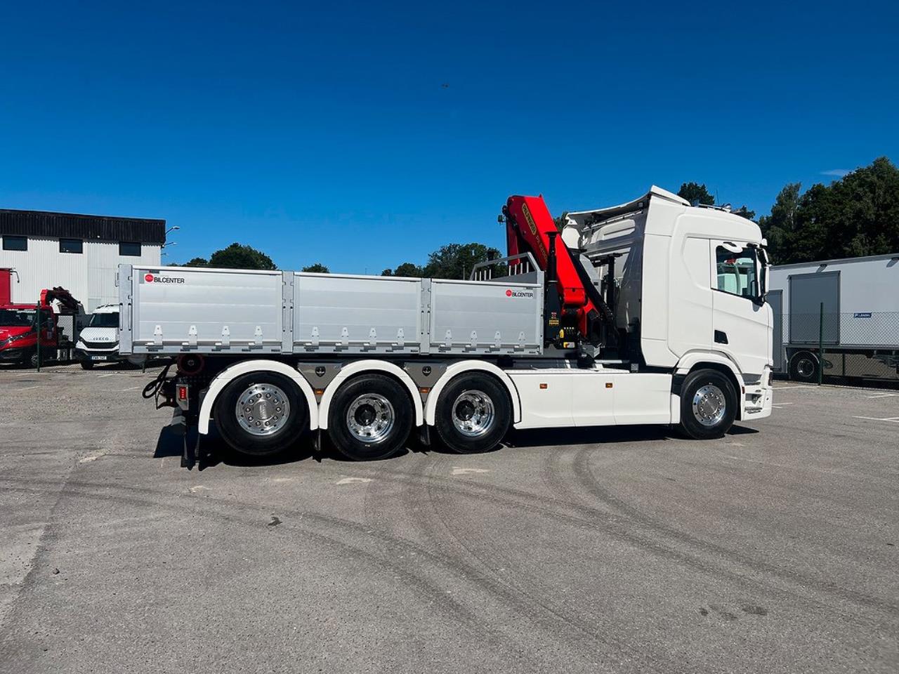Scania R500 Tridem 26T Hiab Lastväxlare & Kranflak Palfinger 2025 - Kran