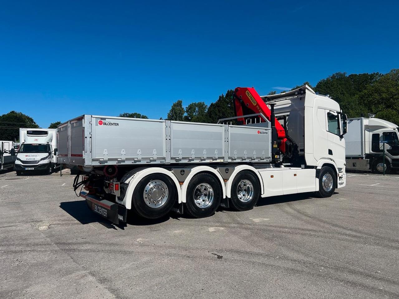 Scania R500 Tridem 26T Hiab Lastväxlare & Kranflak Palfinger 2025 - Kran