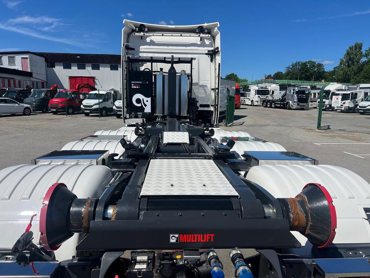 Scania R500 Tridem 26T Hiab Lastväxlare & Kranflak Palfinger 2025 - Kran