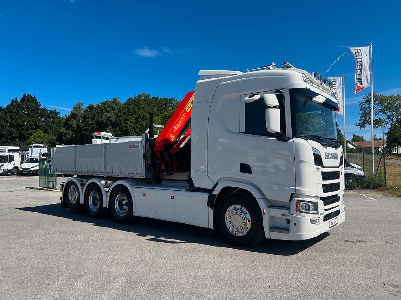 Scania R500 Tridem 26T Hiab Lastväxlare & Kranflak Palfinger 2025 - Kran