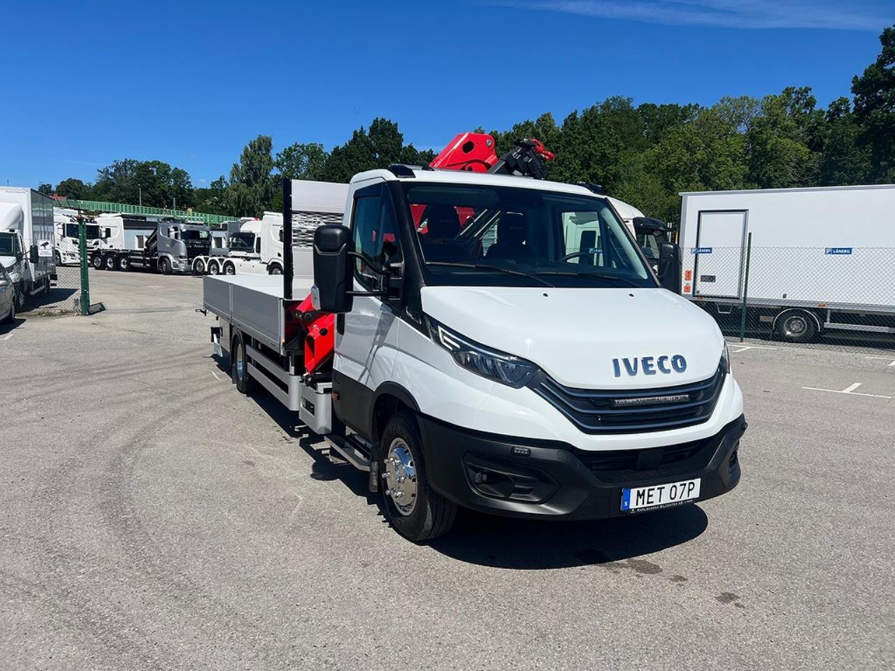 Iveco Daily 72C18 A8 Kranbil Palfinger Kran Fullutrustad 2025 - Övrigt