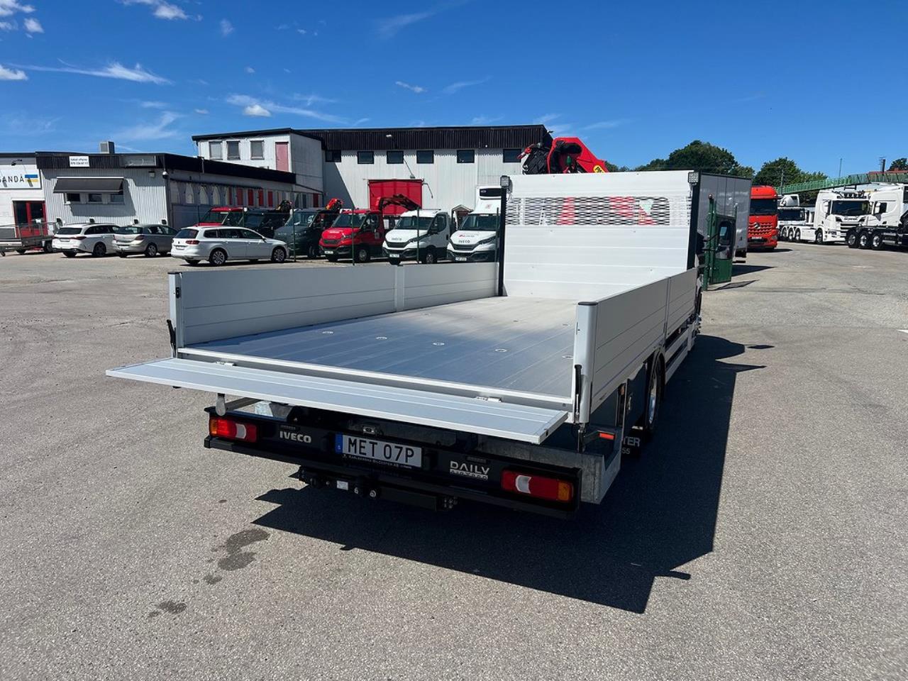 Iveco Daily 72C18 A8 Kranbil Palfinger Kran Fullutrustad 2025 - Övrigt
