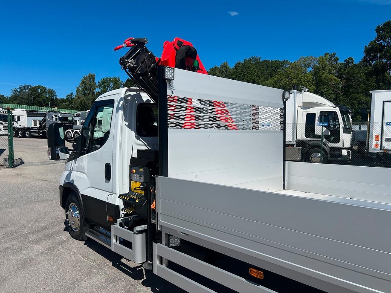 Iveco Daily 72C18 A8 Kranbil Palfinger Kran Fullutrustad 2025 - Övrigt