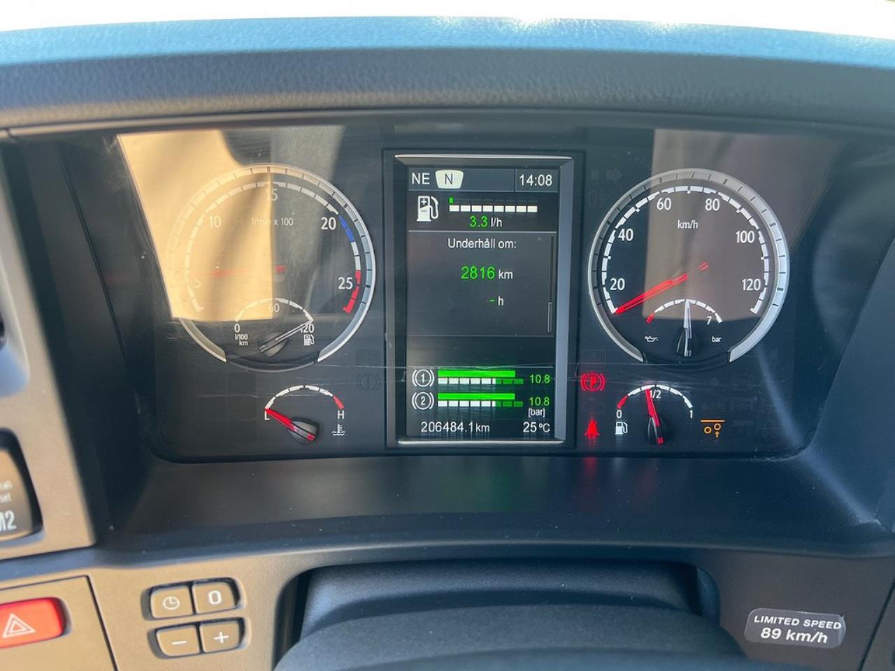 Scania R450 8x4*4 Tridem Kranväxlare Euro 6 2017 - Kran