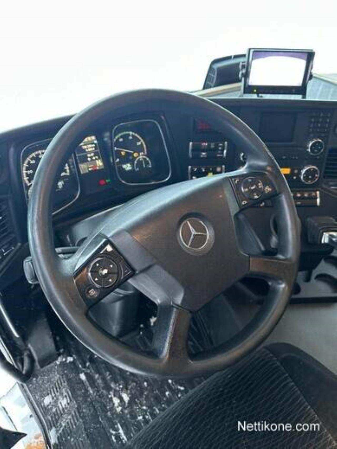 Mercedes-Benz Actros 6X2 2017 - Skåp