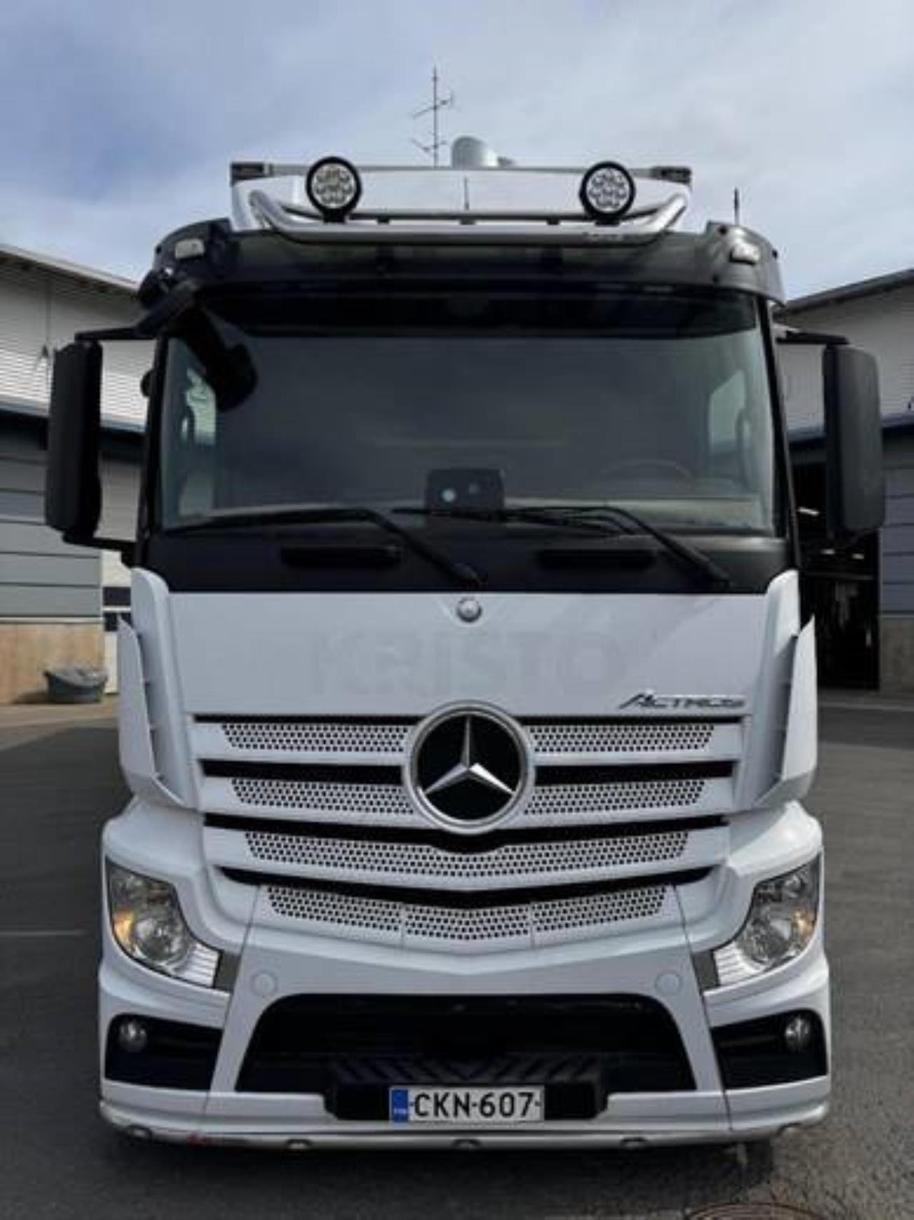 Mercedes-Benz Actros 6X2 2017 - Skåp