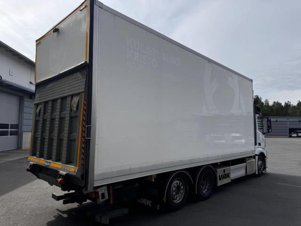Mercedes-Benz Actros 6X2 2017 - Skåp
