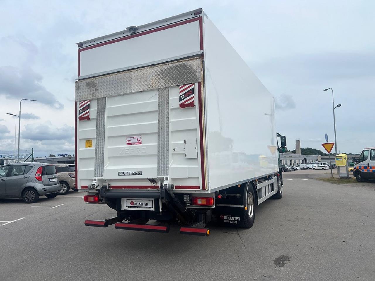 Volvo FM 330 4x2 Skåpbil, Bussbygg Öppningsbarsida, Euro 6 2018 - Skåp