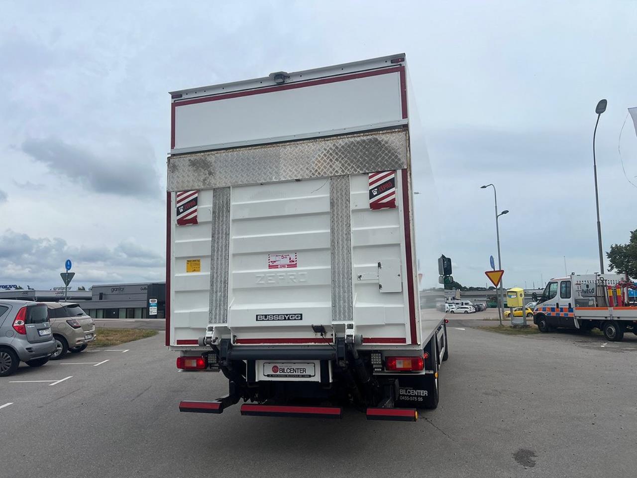Volvo FM 330 4x2 Skåpbil, Bussbygg Öppningsbarsida, Euro 6 2018 - Skåp