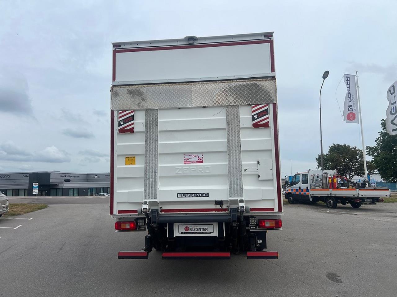 Volvo FM 330 4x2 Skåpbil, Bussbygg Öppningsbarsida, Euro 6 2018 - Skåp