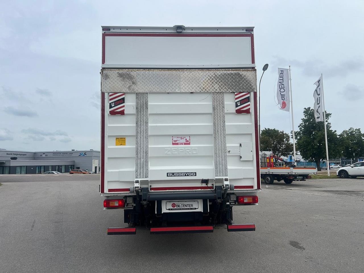 Volvo FM 330 4x2 Skåpbil, Bussbygg Öppningsbarsida, Euro 6 2018 - Skåp