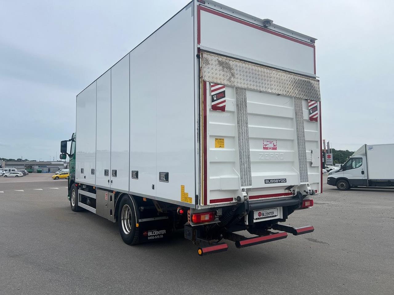 Volvo FM 330 4x2 Skåpbil, Bussbygg Öppningsbarsida, Euro 6 2018 - Skåp
