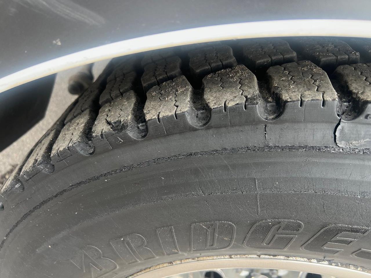Volvo FM 330 4x2 Skåpbil, Bussbygg Öppningsbarsida, Euro 6 2018 - Skåp