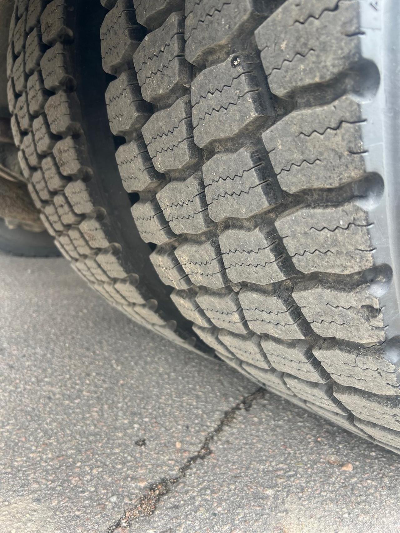 Volvo FM 330 4x2 Skåpbil, Bussbygg Öppningsbarsida, Euro 6 2018 - Skåp