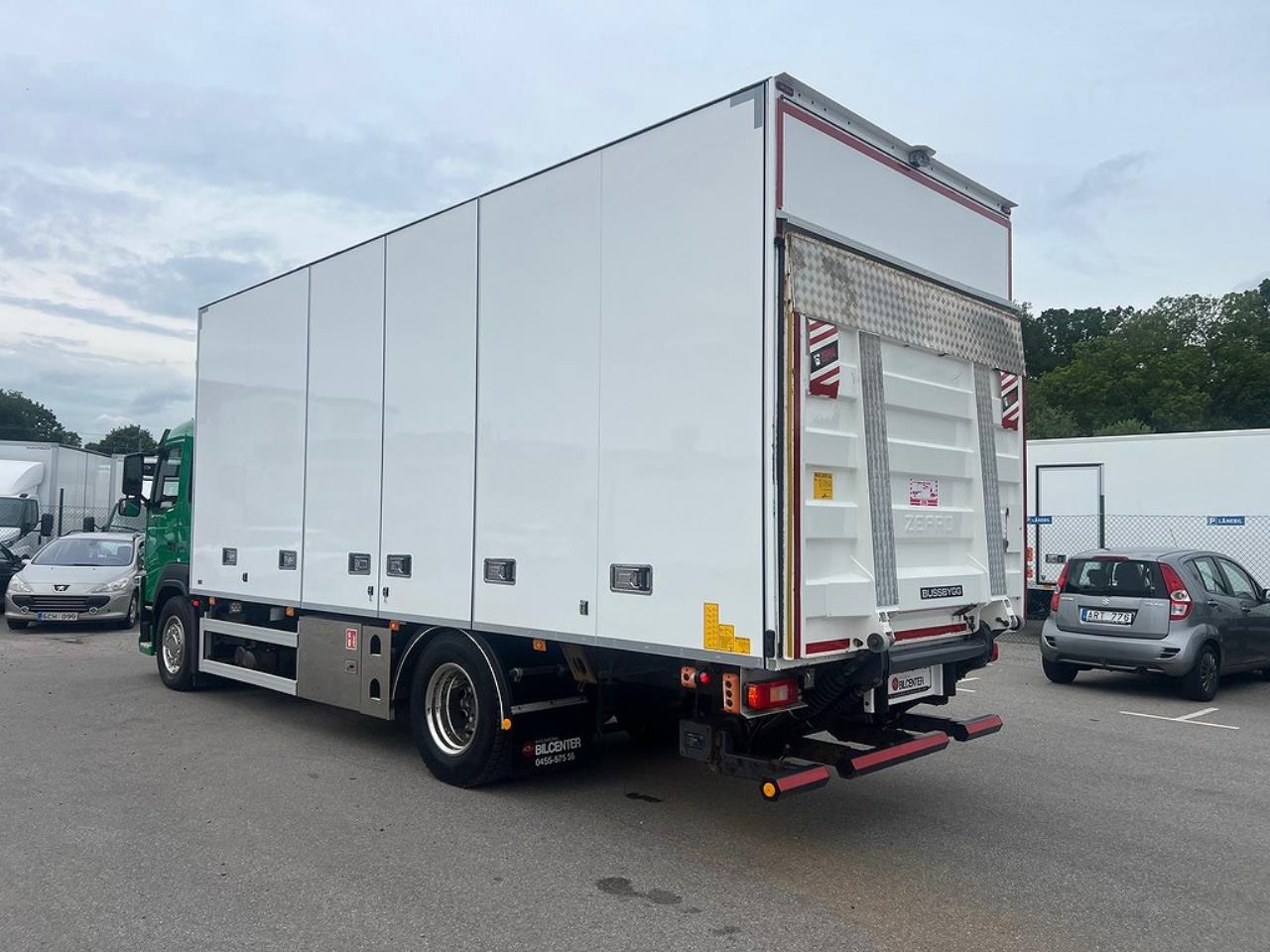 Volvo FM 330 4x2 Skåpbil, Bussbygg Öppningsbarsida, Euro 6 2018 - Skåp