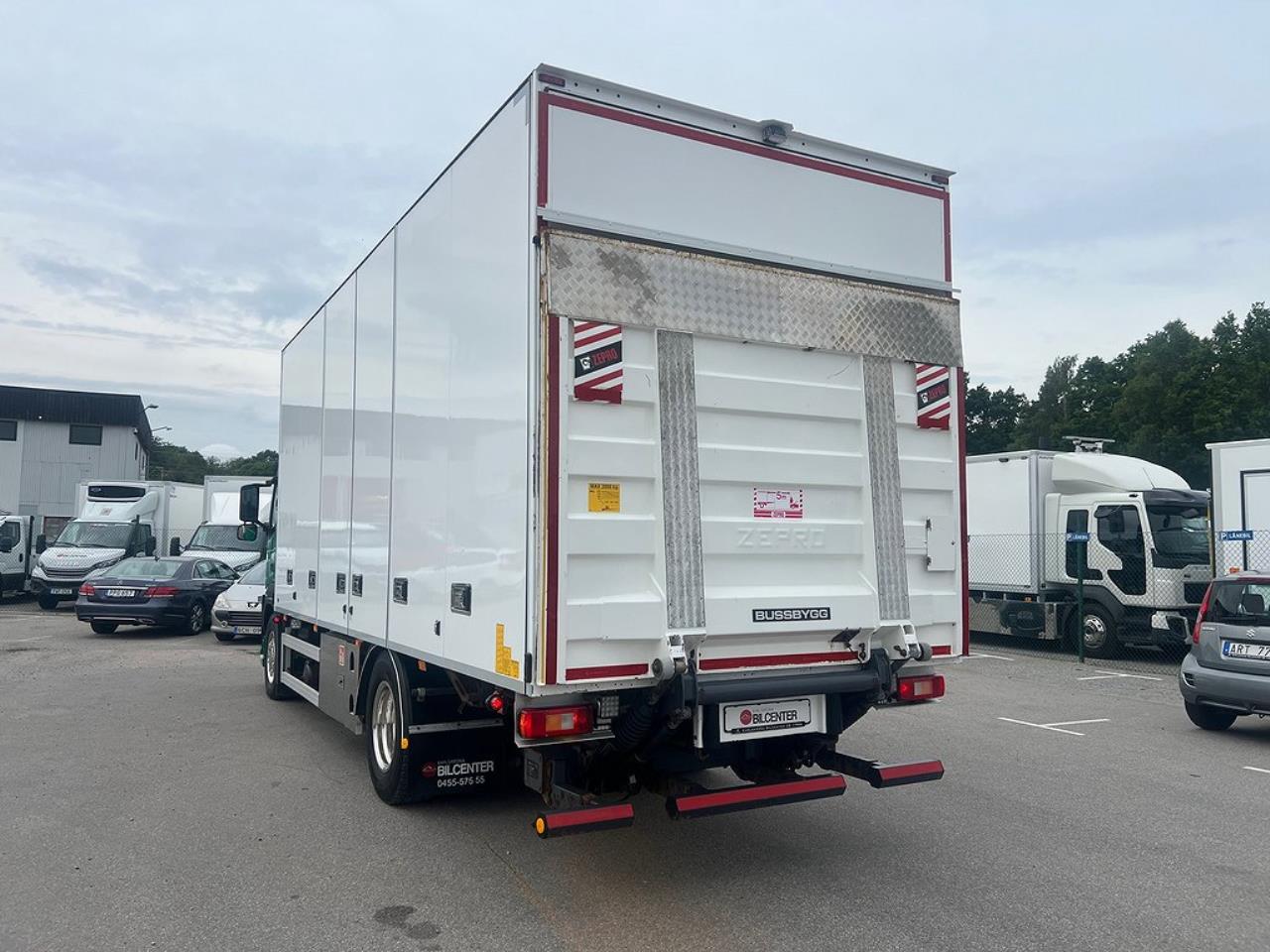 Volvo FM 330 4x2 Skåpbil, Bussbygg Öppningsbarsida, Euro 6 2018 - Skåp