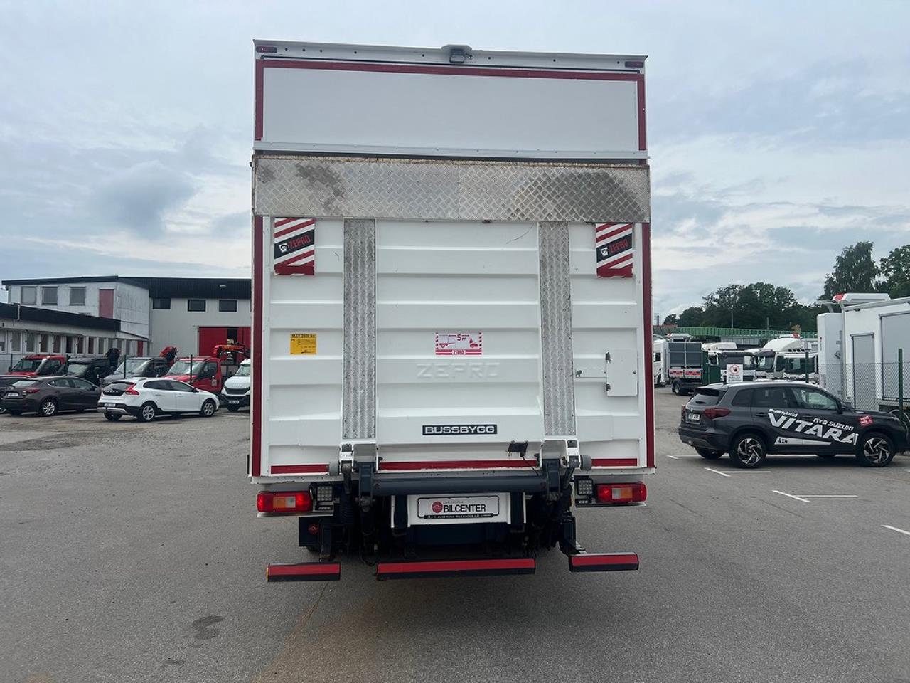 Volvo FM 330 4x2 Skåpbil, Bussbygg Öppningsbarsida, Euro 6 2018 - Skåp