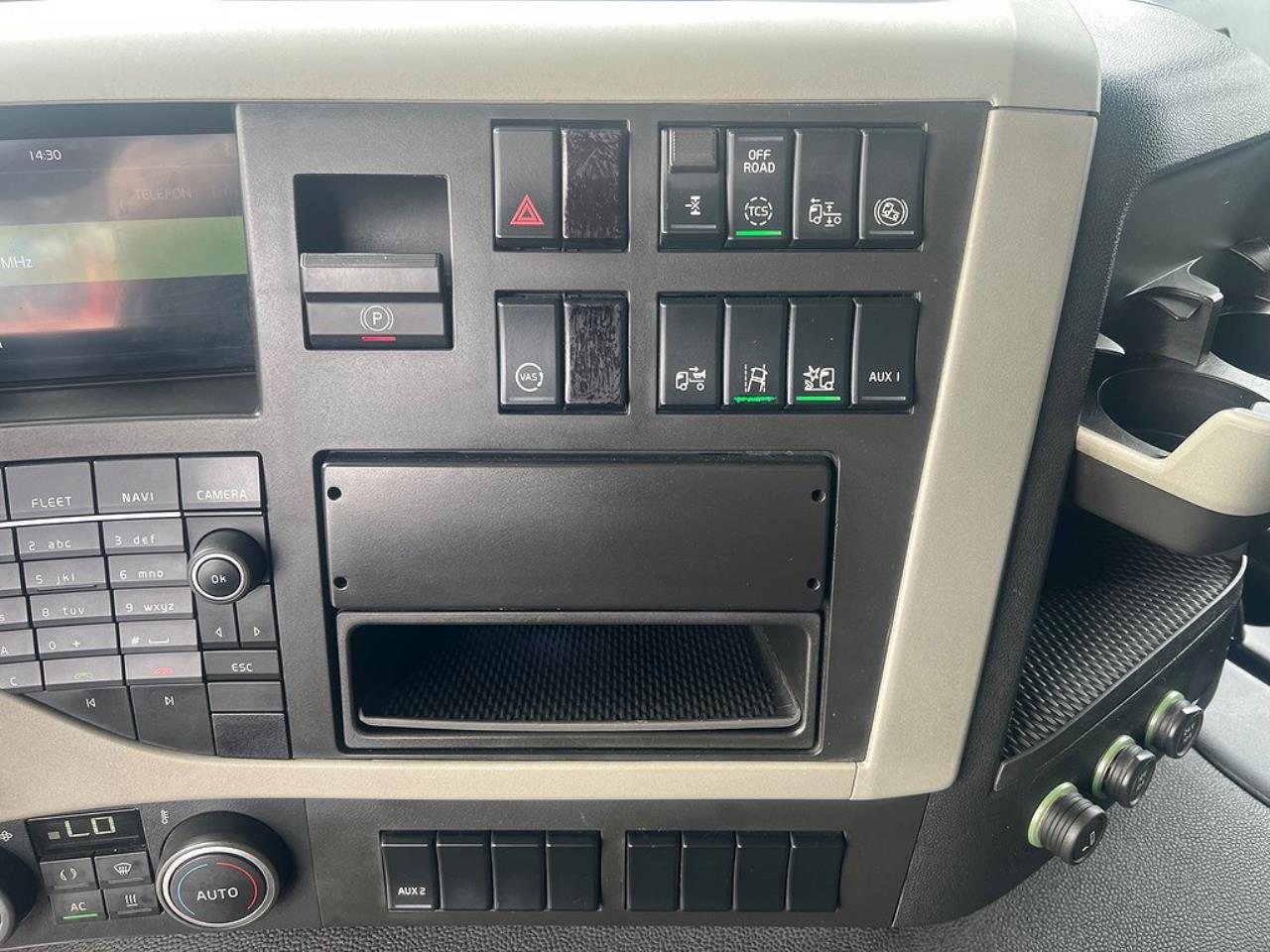 Volvo FM 330 4x2 Skåpbil, Bussbygg Öppningsbarsida, Euro 6 2018 - Skåp