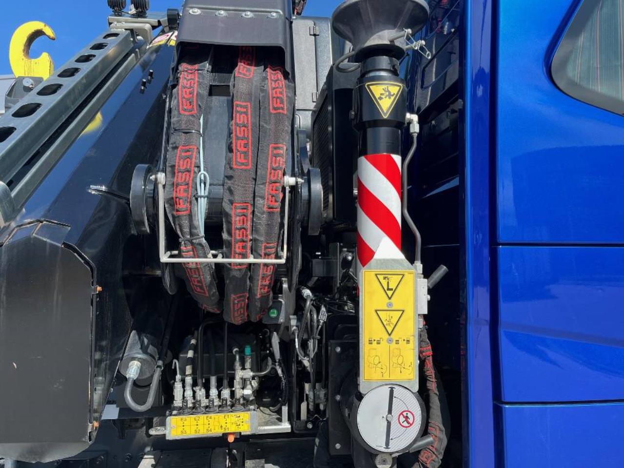 Volvo FM 500 Kranväxlare 8X4 2024 - Kran