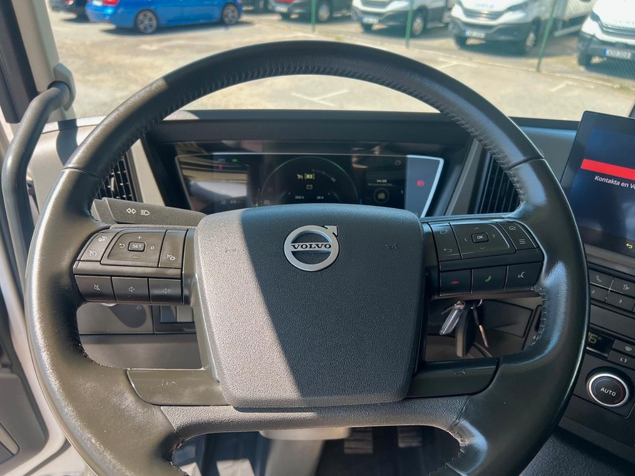 Volvo FM 330 4x2 Skåpbil Skåpsvärmare Euro 6 2021 - Skåp