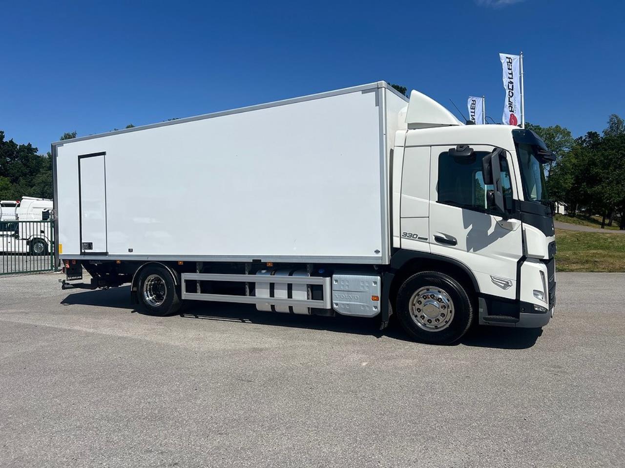 Volvo FM 330 4x2 Skåpbil Skåpsvärmare Euro 6 2021 - Skåp