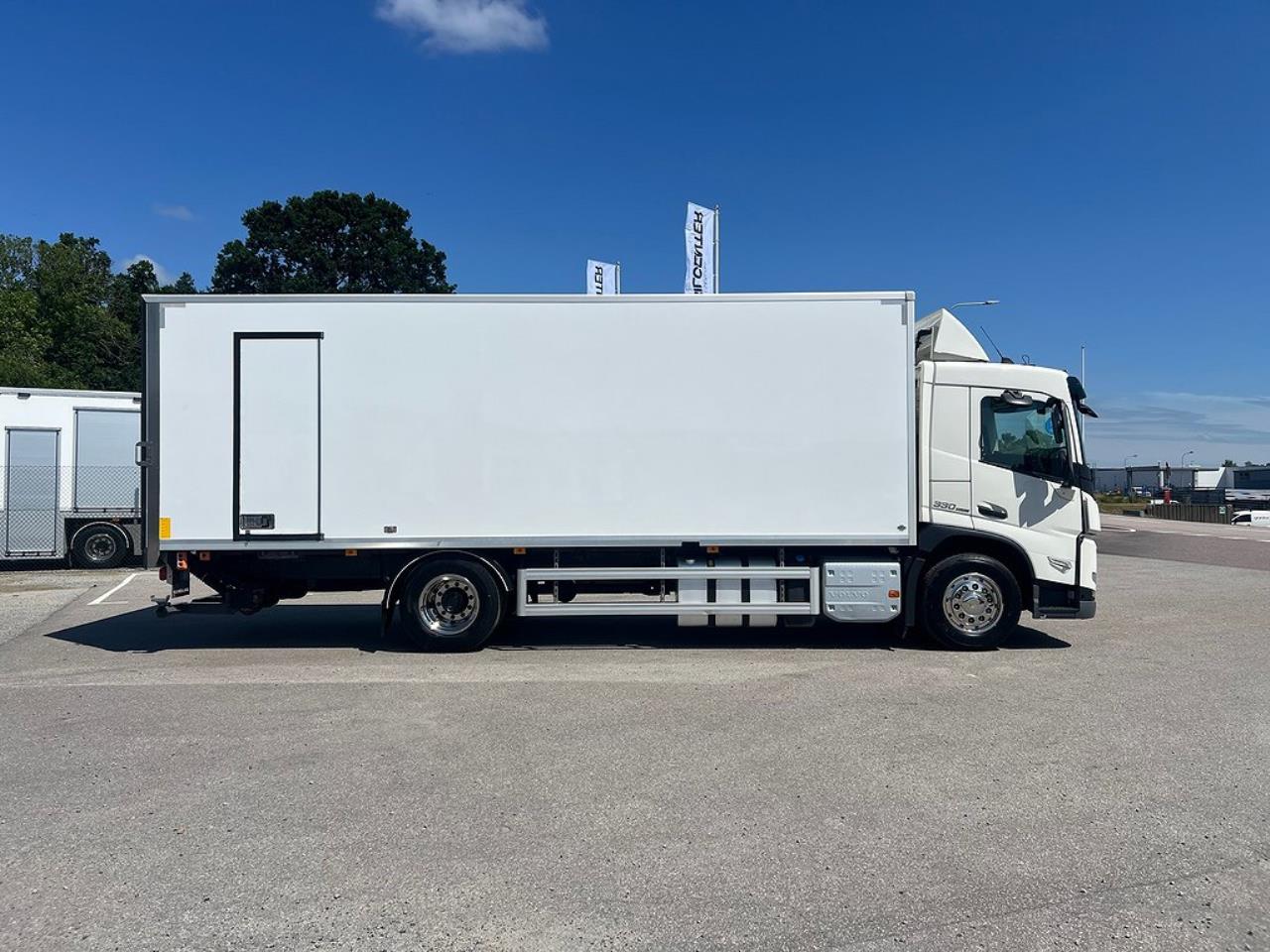 Volvo FM 330 4x2 Skåpbil Skåpsvärmare Euro 6 2021 - Skåp