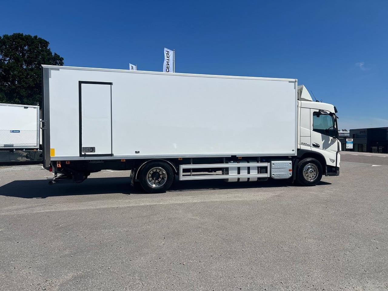 Volvo FM 330 4x2 Skåpbil Skåpsvärmare Euro 6 2021 - Skåp