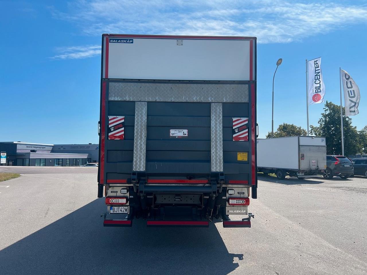 Volvo FM 330 4x2 Skåpbil Skåpsvärmare Euro 6 2021 - Skåp