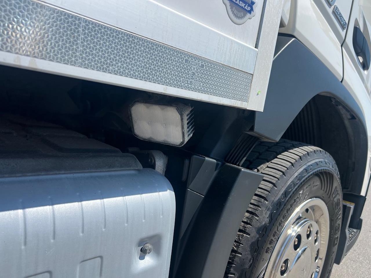 Volvo FM 330 4x2 Skåpbil Skåpsvärmare Euro 6 2021 - Skåp