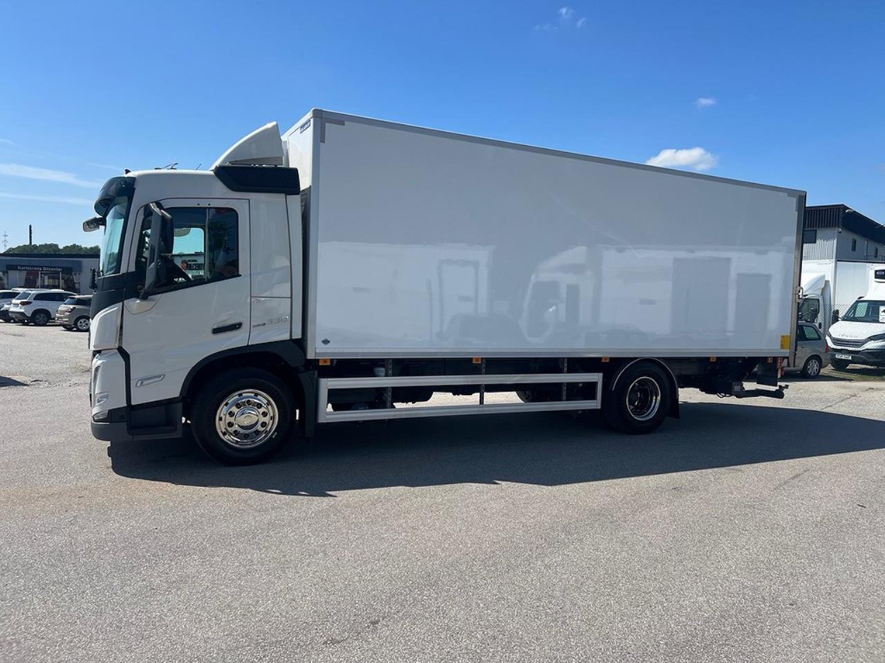 Volvo FM 330 4x2 Skåpbil Skåpsvärmare Euro 6 2021 - Skåp