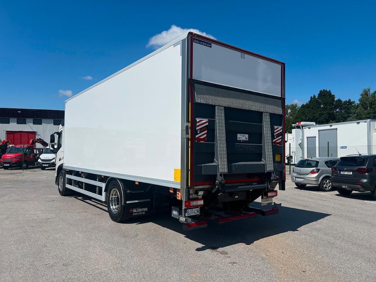 Volvo FM 330 4x2 Skåpbil Skåpsvärmare Euro 6 2021 - Skåp