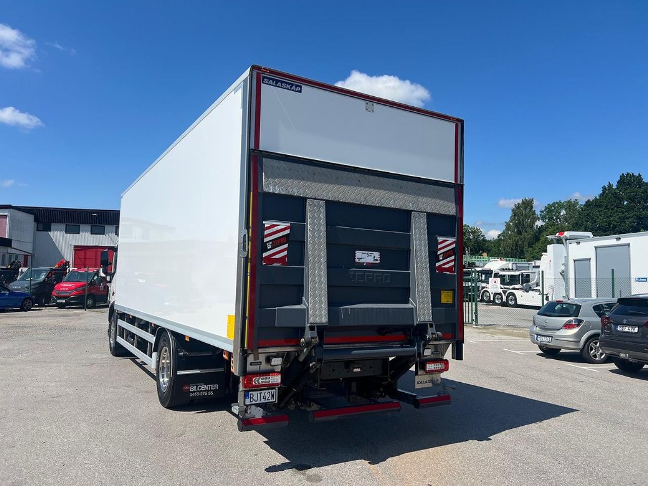 Volvo FM 330 4x2 Skåpbil Skåpsvärmare Euro 6 2021 - Skåp