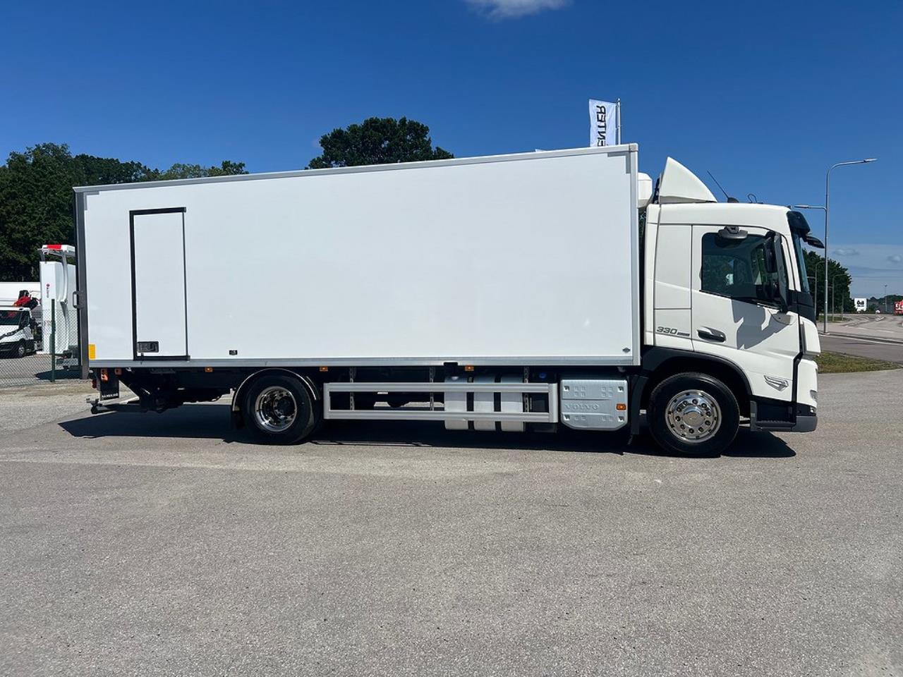 Volvo FM 330 4x2 Skåpbil Skåpsvärmare Euro 6 2021 - Skåp