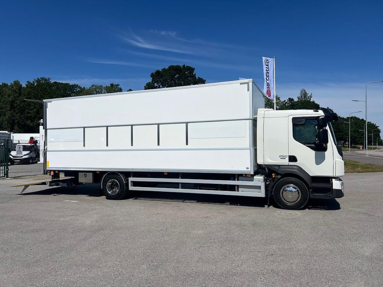Volvo FL250 Skåpbil Höj/Sänkbart tak, 18 Pallars 2018 - Övrigt
