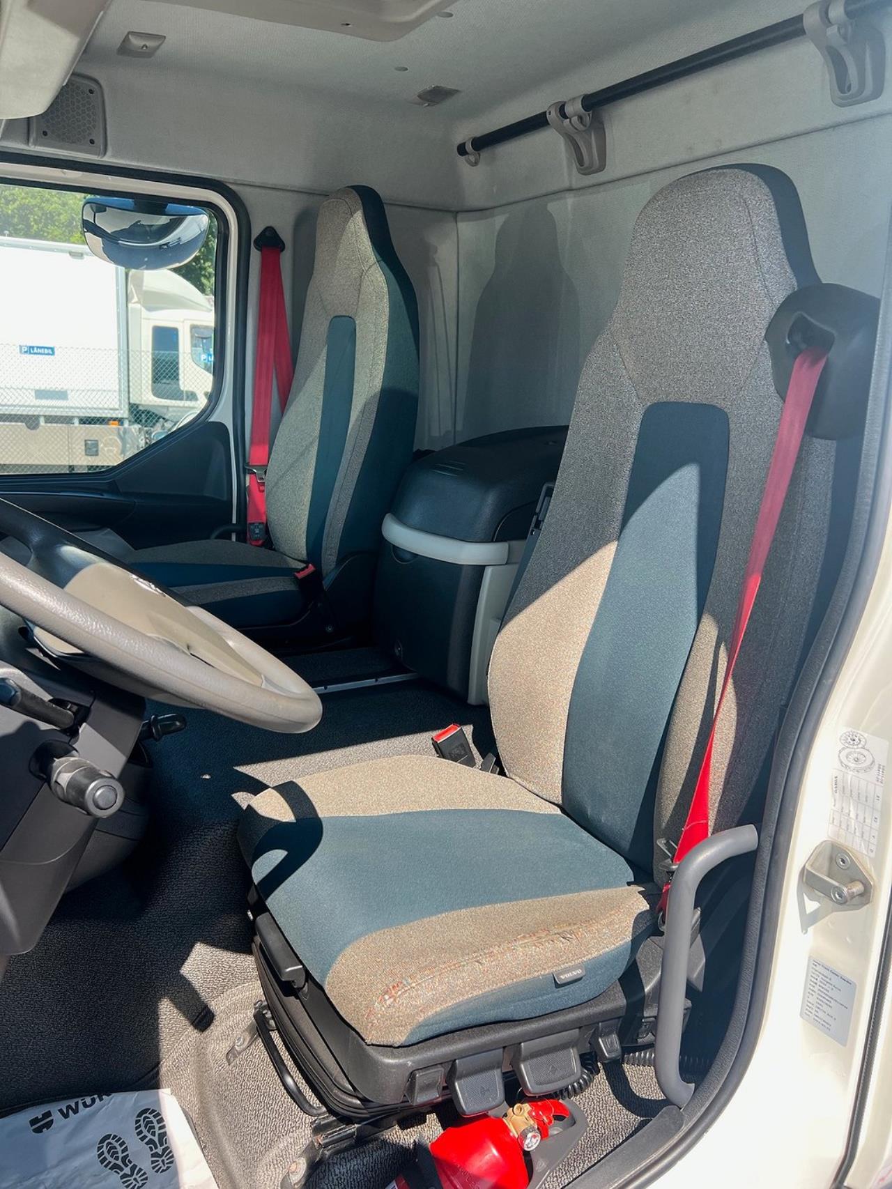Volvo FL250 Skåpbil Höj/Sänkbart tak, 18 Pallars 2018 - Övrigt