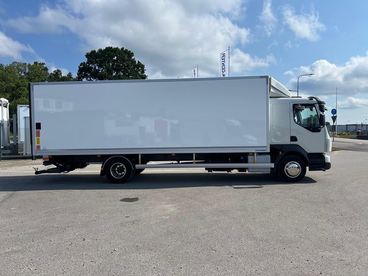 Volvo FL 210 4x2 Värmare i skåp, *4500 Mil*  Euro 6 2021 - Skåp